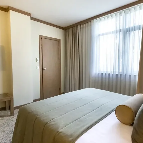Suite image 2 of 5