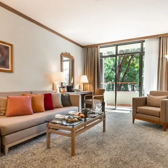 Suite image 4 of 5