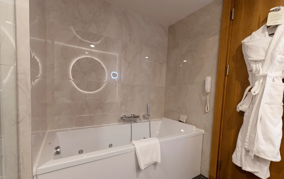 Master room bathroom 2nd floor 1 mtime20220601121354