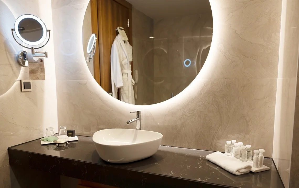 Master room bathroom 2nd floor 2 mtime20220601121357