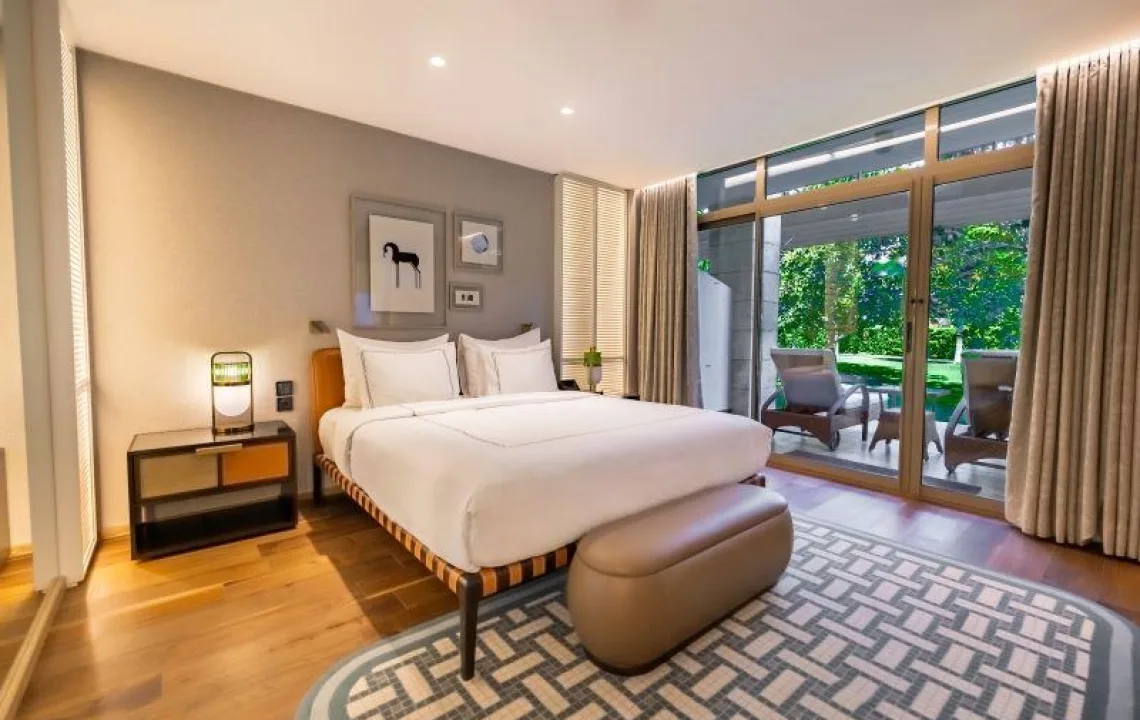 Gloria Serenity Suite 3